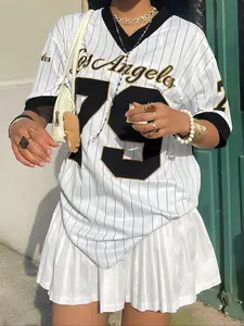 Women's Striped Letter & Number Pattern Baseball Jersey, Casual Short Sleeve V Neck  T-shirt for Daily Wear, Ladies Clothes for All Seasons, Athletic Activewear