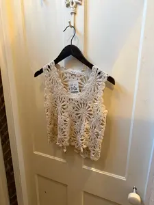 Sequin Cropped Floral Crochet Top