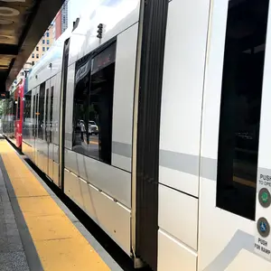 Product Review of Handheld 3 Axis Anti-shake Shooting Stand (1 Count), Rotating Automatic Face Tracking Tripod Stabilizer for Live Video, Phone Accessories, Content Creator Tools from J**️