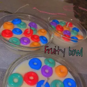 Fruity Bowl Cereal Candles with Vibrant Fruit Shaped Pieces for Unique Aromatherapy and Home Decor