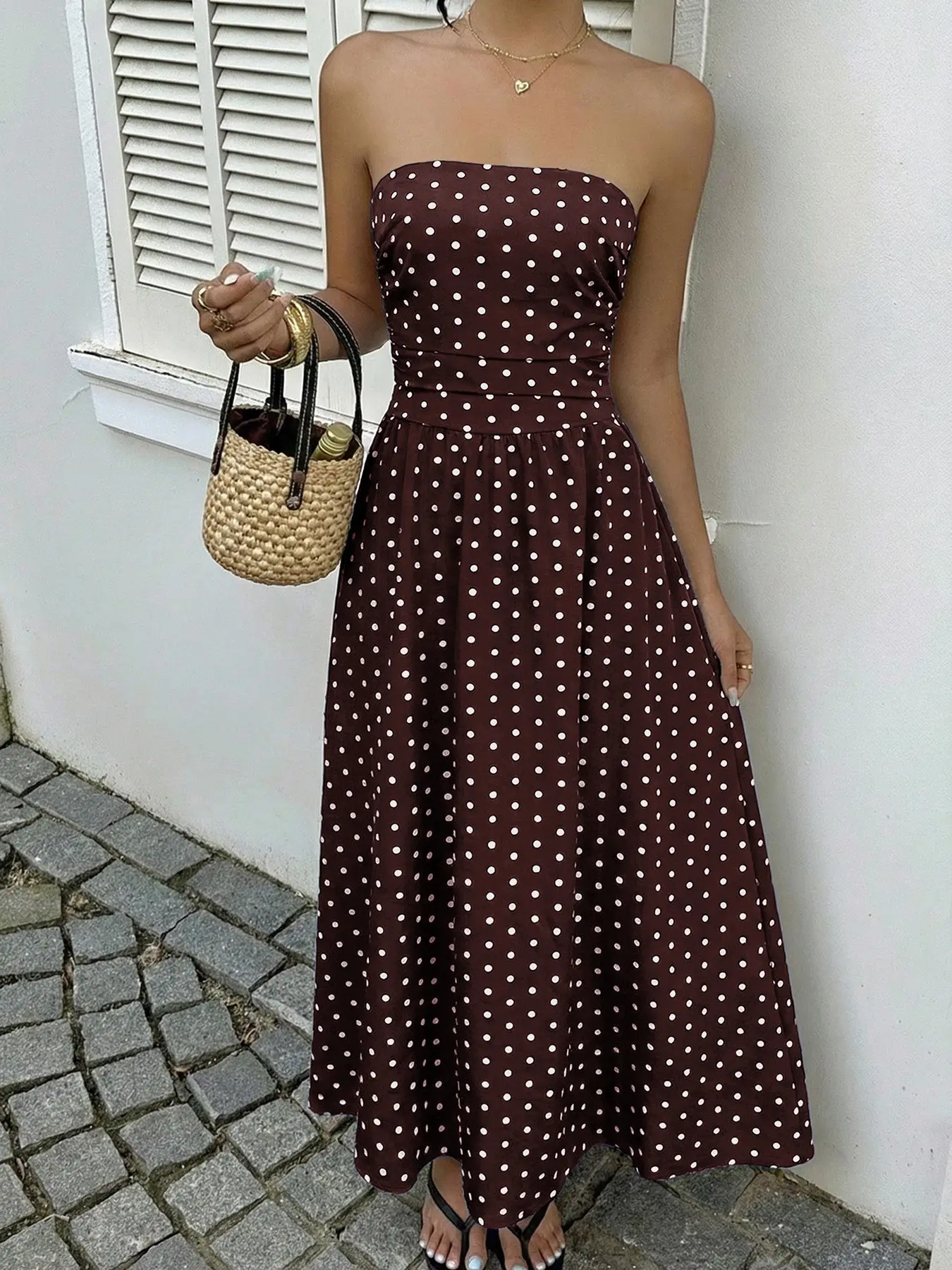 Elegant Vintage Long Dress Sleeveless Halter Polka Dot Dress, Women's Retro Style, Perfect for Parties and Special, Womenswear - TikTok Shop Elegant Vintage Long Dress Sleeveless Halter Polka Dot Dress, Women's Retro Style, Perfect for Parties and Special, Womenswear - TikTok Shop