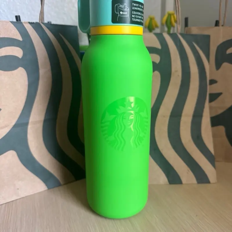 Starbucks Neon Green Soft Touch SS Leak Proof Twist Sip 32 oz Bottle Tumbler  NEW - TikTok Shop