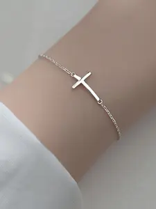 Women's 925 Silver Cross Bracelet Adjustable Simple Design Hypoallergenic Jewelry Gift for Women Daily Wear Elegant Accessory