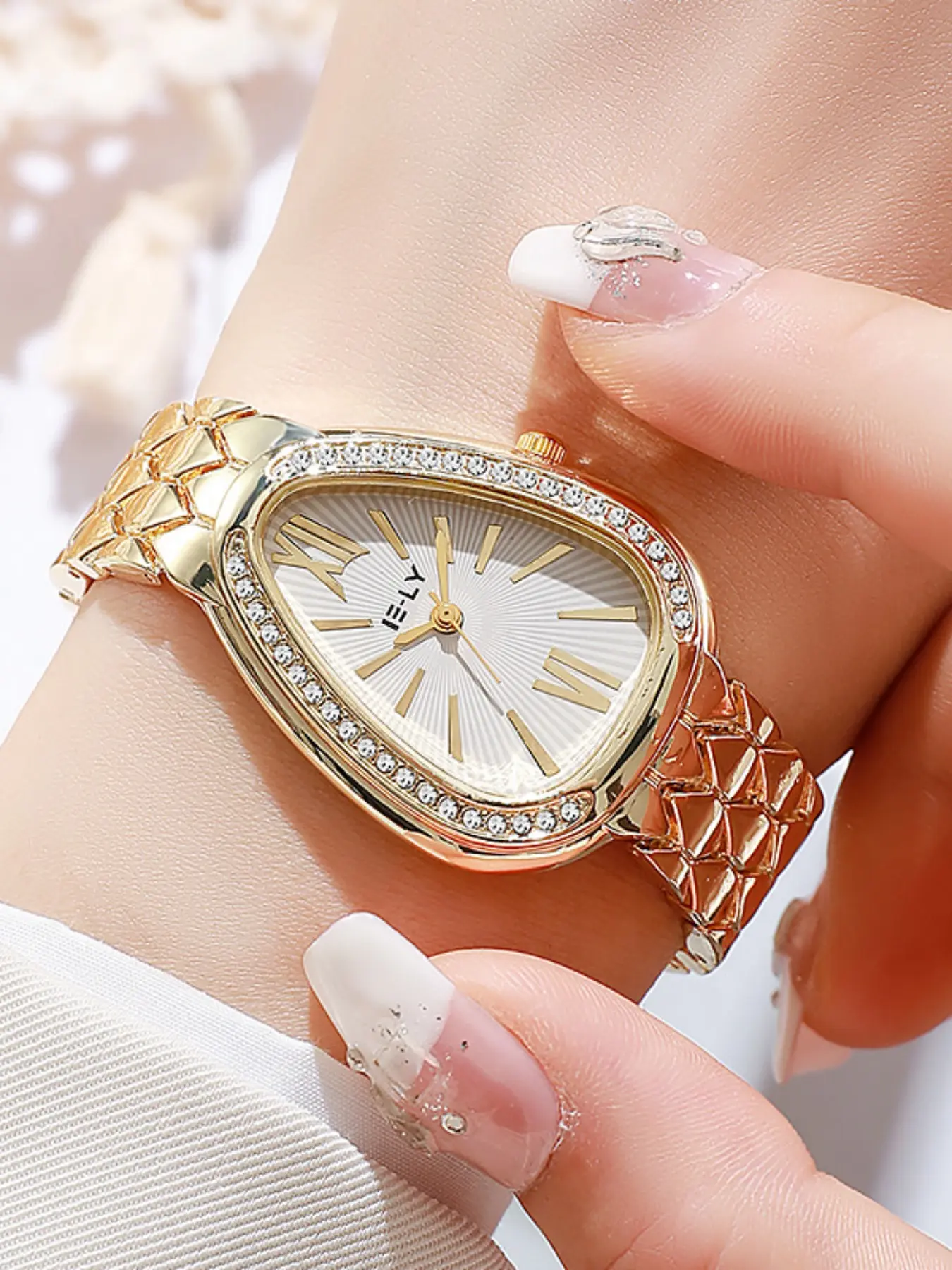 New Fashion Women's Watch, Vintage Style Snake Head Steel Band, Unique Design Quartz Wristwatch, Trendy Ladies' Accessory