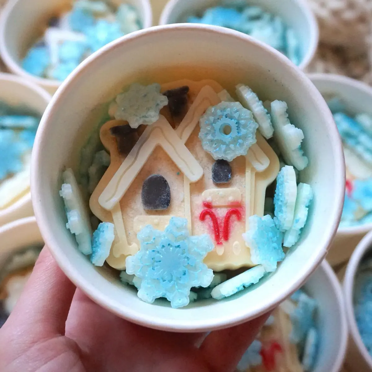 Cozy winter cabin wax melts by Studio and Juliet, soy wax scented Snowflakes