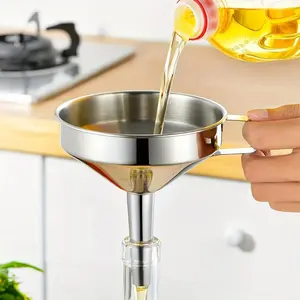 The funnel filter screen is leaking oil, the kitchen oil pouring device is thickened with a large diameter for household use, and the classification filter is a universal funnel, Kitchenware Stainless Steel