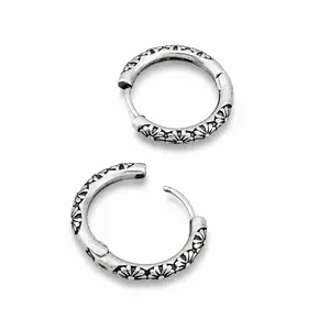 18mm Vintage Tribal Daisy Flower Huggie Hoop Earrings for Men Women, Silver-Tone Small Hoop Earrings, Punk Hip Hop Streetwear Unisex Earrings non tarnish
