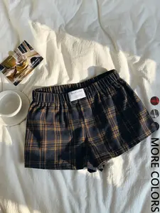 Women's summer casual everyday fashionable and cute plaid shorts Bottom