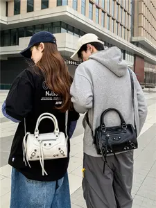 Women's Retro Studded Shoulder Handbag, Versatile Crossbody Bag in Waxed Leather, Trendy Casual Tote for All Seasons