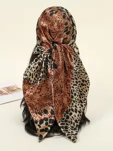 Women's Fashion Leopard Print Scarf 90x90 Cm Satin Square Shawl, Stylish Headscarf for Ladies, Elegant Accessory for All Seasons