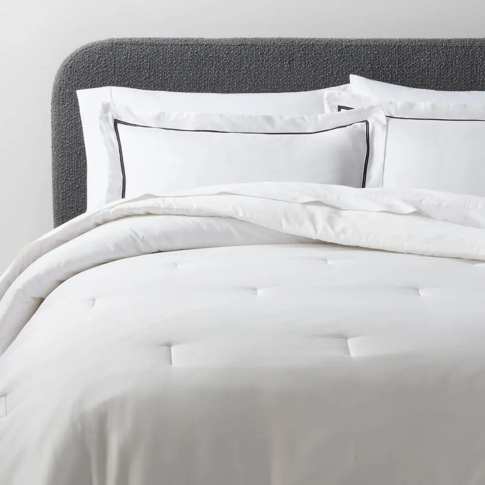 Threshold 3pc Full/Queen All-Seasons Luxe Embroidered Border Bedding Set, White/Black Comforter and Shams for Bedroom