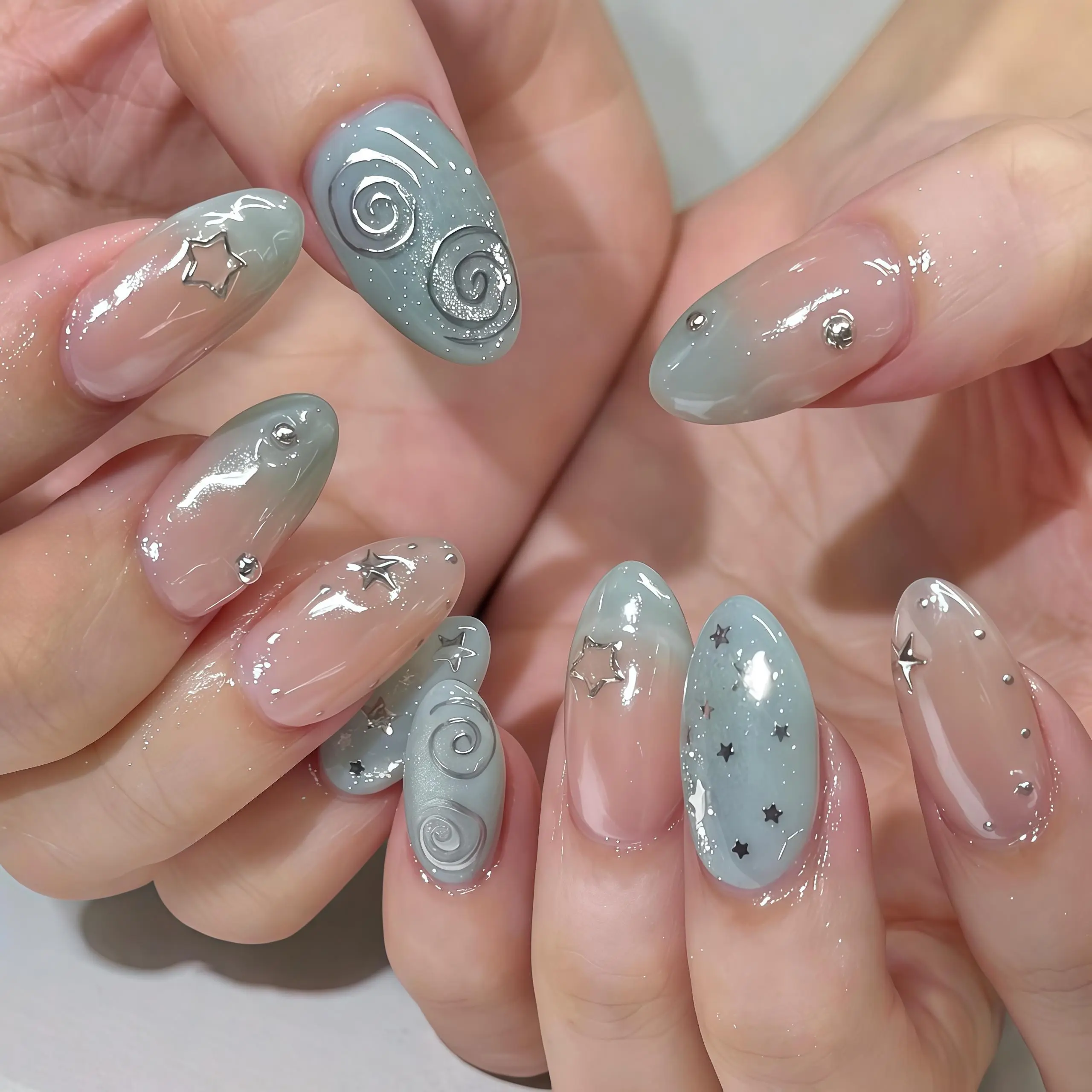 Custom Mint Gray Gradient Star Swirl Press on Nails, Silver Glitter Hand Drawn Fake Nails, Minimalist Soft Reusable False Nails