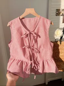 Women's Striped Print Sleeveless Simple Lightweight Daily Shirt, Casual Short Top for Travel, Fitted Style, Perfect for Everyday Wear