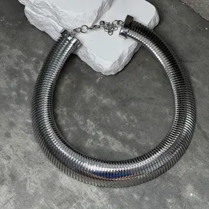 Bold Luxe Choker 17" w/ Extender