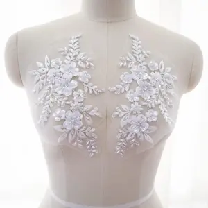 2Pcs Embroidered Beads 3D Flower Applique Lace Fabric Collar Patches for Wedding Bridal Gown Clothes Dress Decor DIY Crafts White