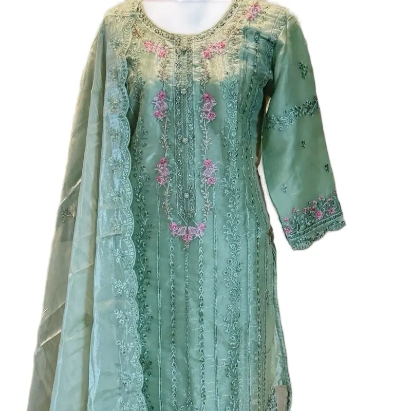 Indian Pakistani Traditional Dress with Elegant Design, 3-Piece Set, Green Color with Unique Patterns, Suitable for Special Occasions