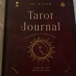 The Weiser Tarot Journal: Guidance and Practice (for Use with Any Tarot Deck--Includes 208 Specially Designed Journal Pages and 1,920 Full-Color Tarot -- Theresa Reed - Hardcover