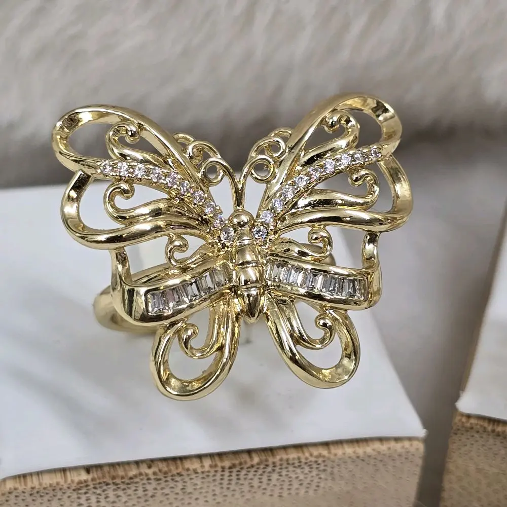# 0209 Anillo adiamantado de Mariposa  en oro laminado 14k Alta calidad