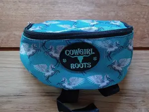 Equestrian Turquoise Pegasus Clutch Saddle Bag, Compact, 8.5x5x4 inches, Adjustable Straps, Fits Saddle Pommel, for Trail Riding
