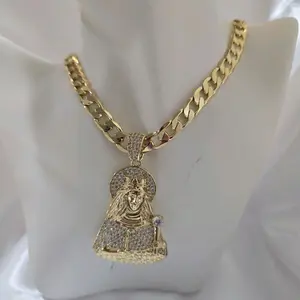 Santa Barbara 733 Gold Plated Unisex Necklace with Detailed Pendant and Chain 249