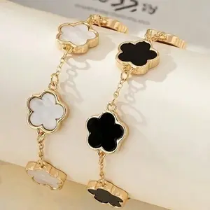 New Metal Clover Flower Bracelet, Lucky Five-Petal Flower, Light Luxury Niche Bracelet