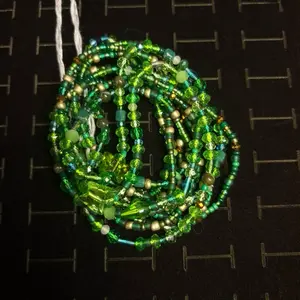 AAEssentials 50 Inches Abundance Glass Crystal Waist Beads 1 Strands in Multicolor Design for Stylish Outfits Green and Gold Beads