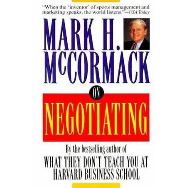USED Book - On Negotiating by Mark H. McCormack (Paperback) - english