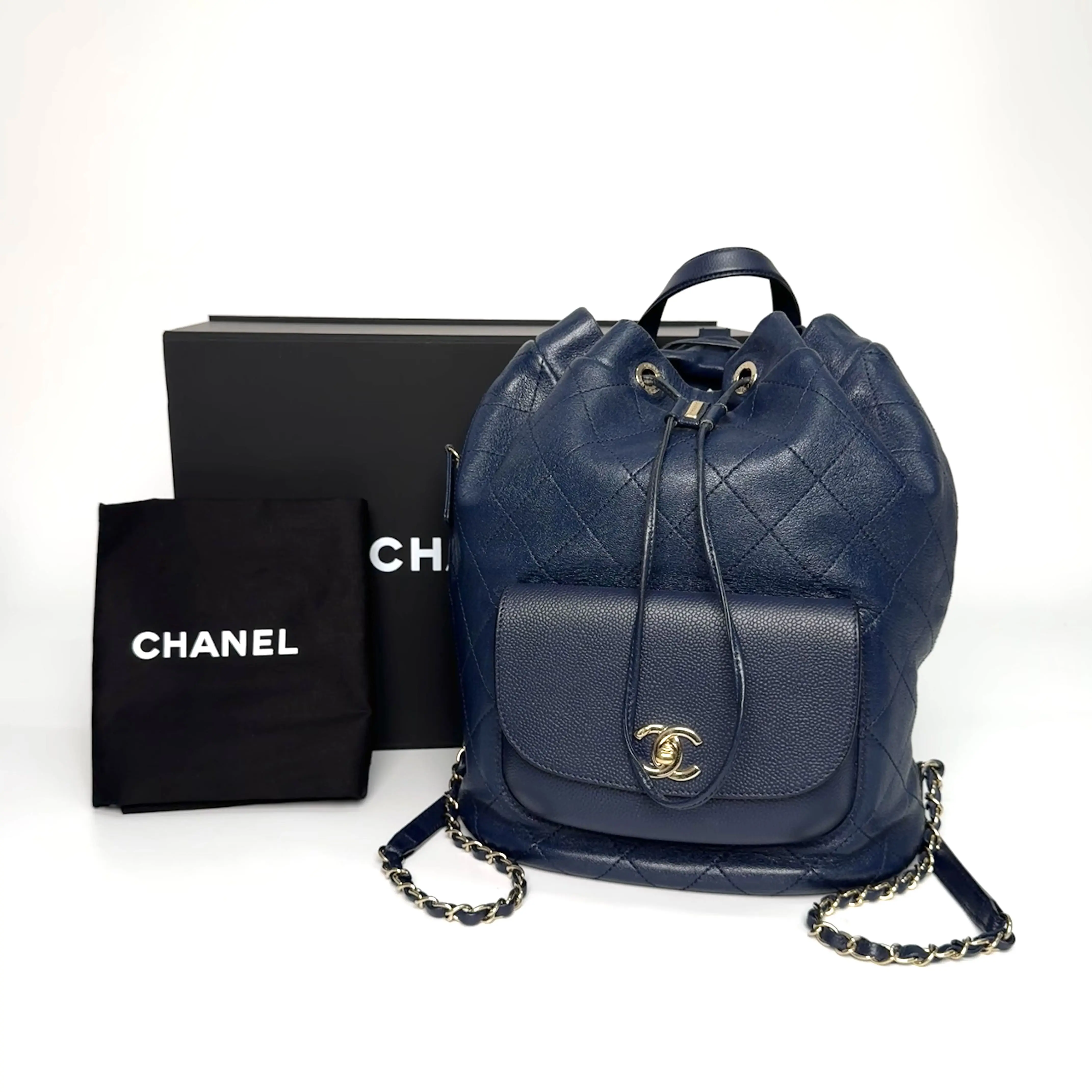 Pre-owned CHANEL Drawstring Bucket Backpack Navy Calfskin Gold Hardware 2017 2018 Base Length Approx 24cm Item No.N24158994