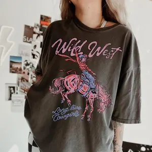 Comfort Colors Retro Wild West Shirt Western Graphic Tee Oversized Country Concert Tshirt Western Clothes Trendy Cowgirl Shirt Aesthetic