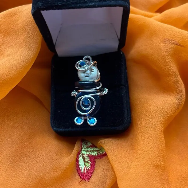 Bone Face bead Sardonyx Wire Wrapped Rings with Gemstone or Glass Beaded Jewelry for Stylish Accessory - Elegant Design