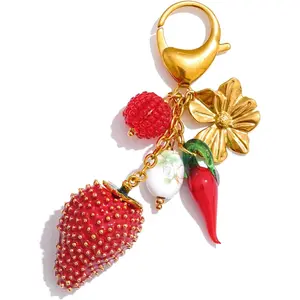 SQ-KC093 Keychains Women Cute: Bag Charms for Handbags Purse Keychain Gold Key Chain for Car Keys Cute Strawberry Heart Charms