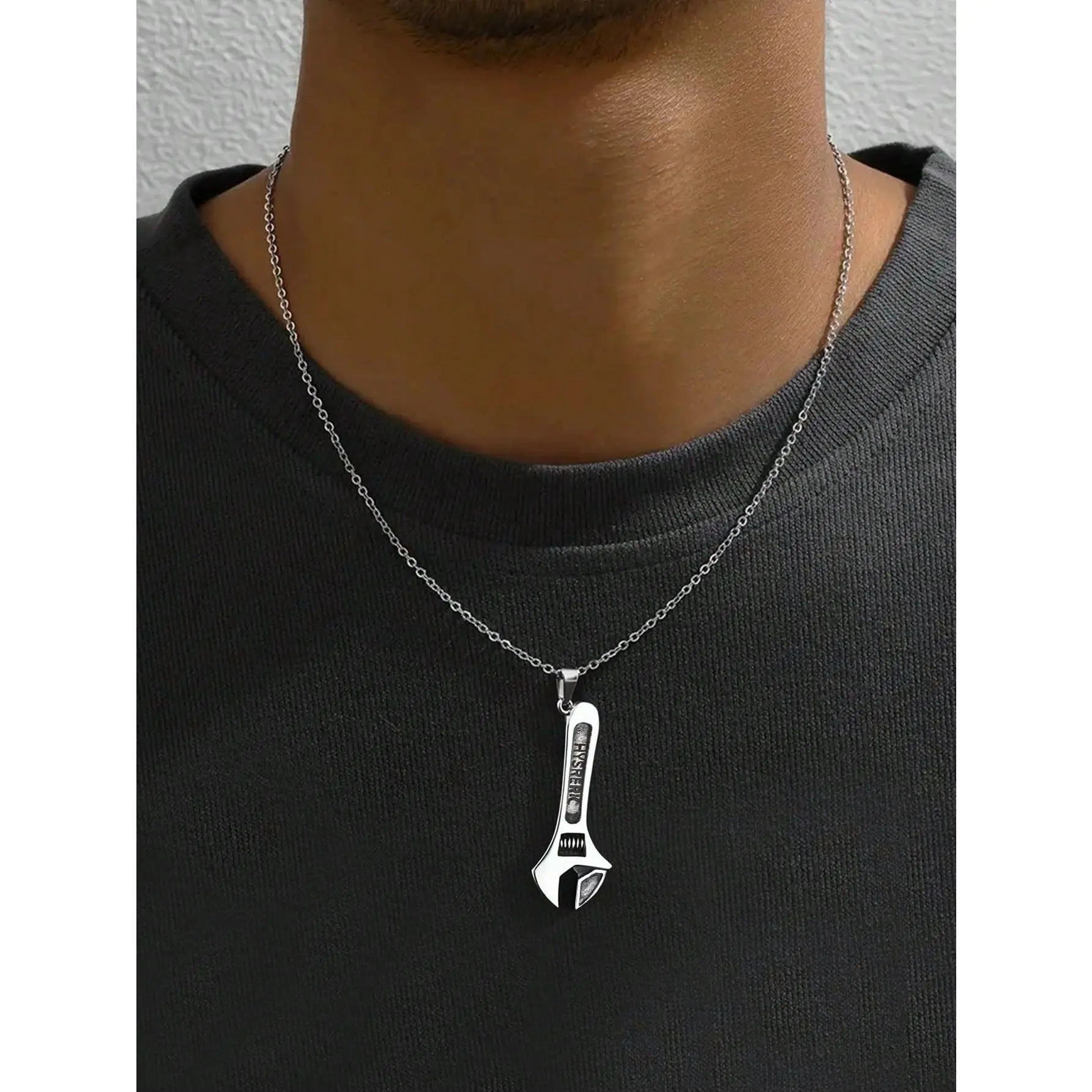 Chain Necklace with Wrench Tool Charm for Men, Casual Steel Statement Jewelry for Everyday Wear and Gatherings, Chain Jewelry Necklaces, Geometric, Christmas, Long, Elegant, Pendant, Retro, Stainless Steel, Unisex, Wrench Pendant, Engraved Wrench