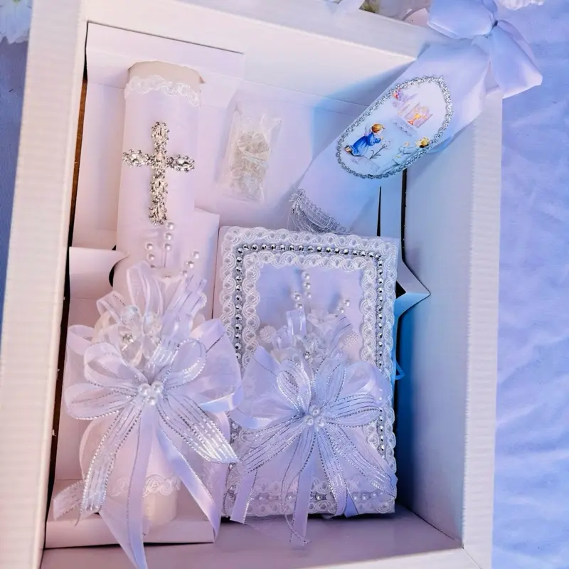 Traditional First Communion Candle Set - 8in Candle, Rosary, New Testament, Decoration Elements in Gift Box, Religious Gift for Boys & Girls (English & Spanish), Baptism Favor, Gifting Set, Baptism Gifts