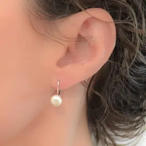 Natural Pearl Earring, Leverback Freshwater Pearl