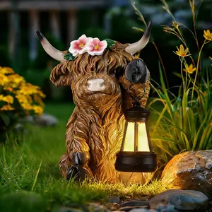 Highland Cow Figurine – Cute Sitting Posture Resin Statue for Outdoor Garden & Home Decor, Practical Ornament for Patio or Shelf, Birthday & Festival Gift for Animal Lovers, Rustic Farmhouse Vibe Dorm Decor / Room Aesthetic / Graduation Gift