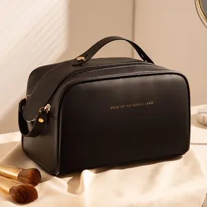 Portable Makeup Bag – Multi-Compartment Cosmetic Organizer for Travel