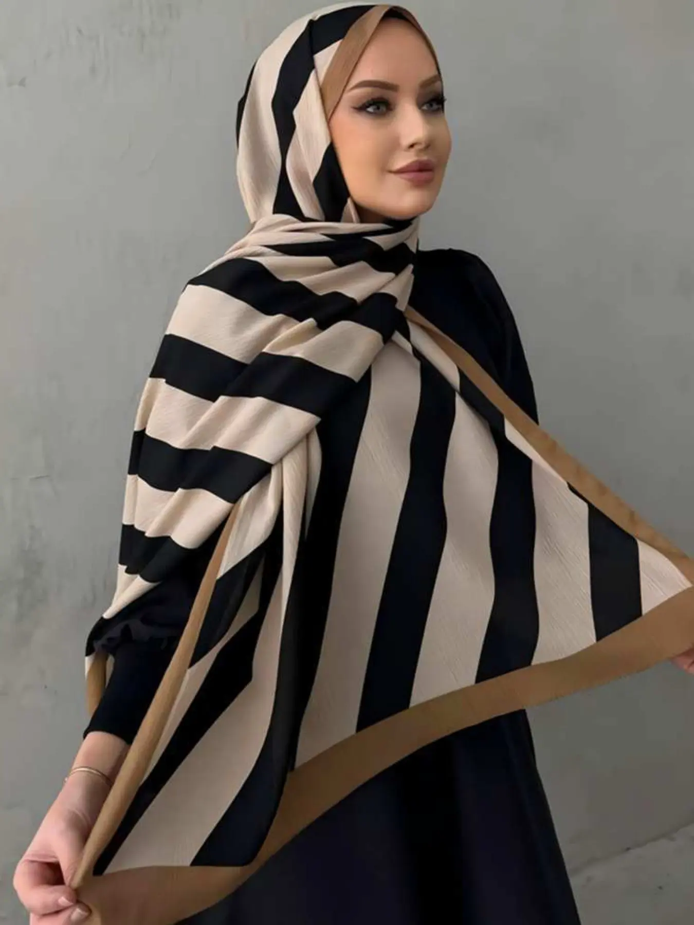 Fashionable Striped Long Scarf Wrap for Women, Tignon Scarf, Breathable Outdoor Headscarf Hijabs Modesty Shawl, Daily Wear Clothing Accessory, Birthday Gift