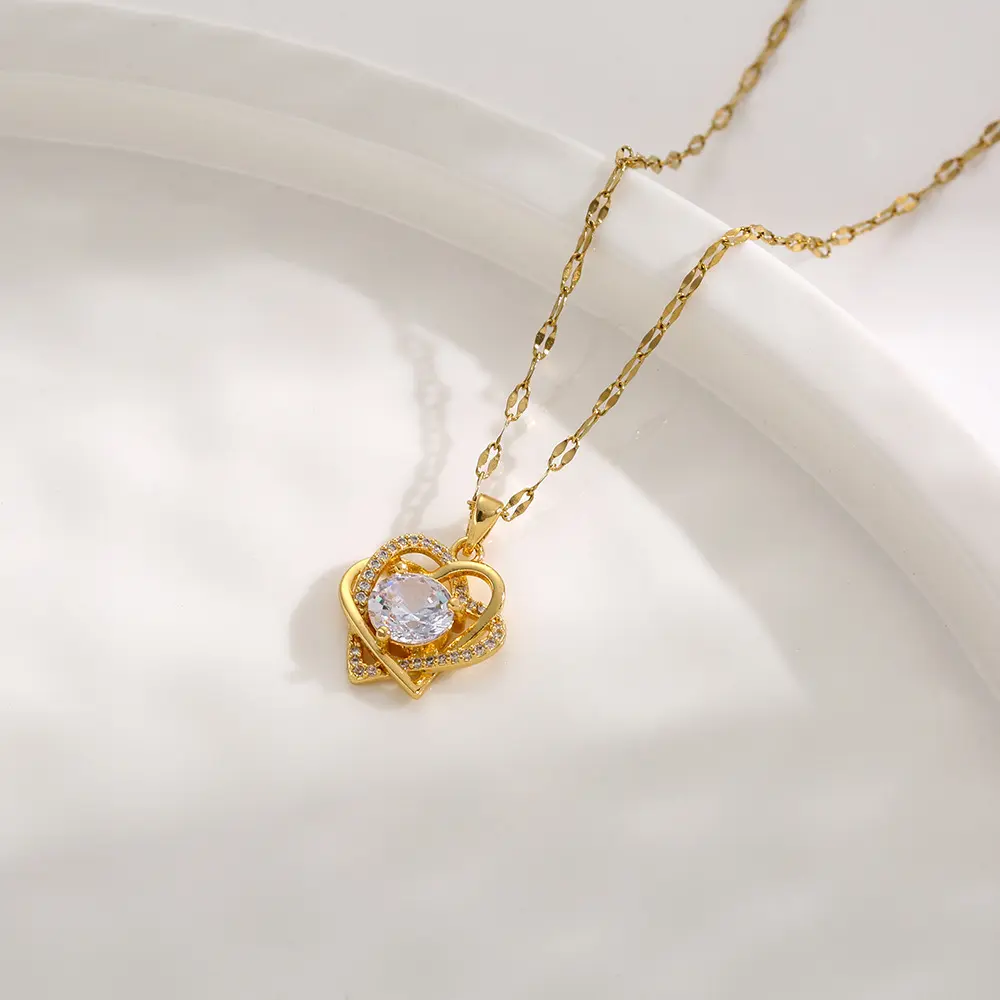 8095 Gold White Zirconium Heart