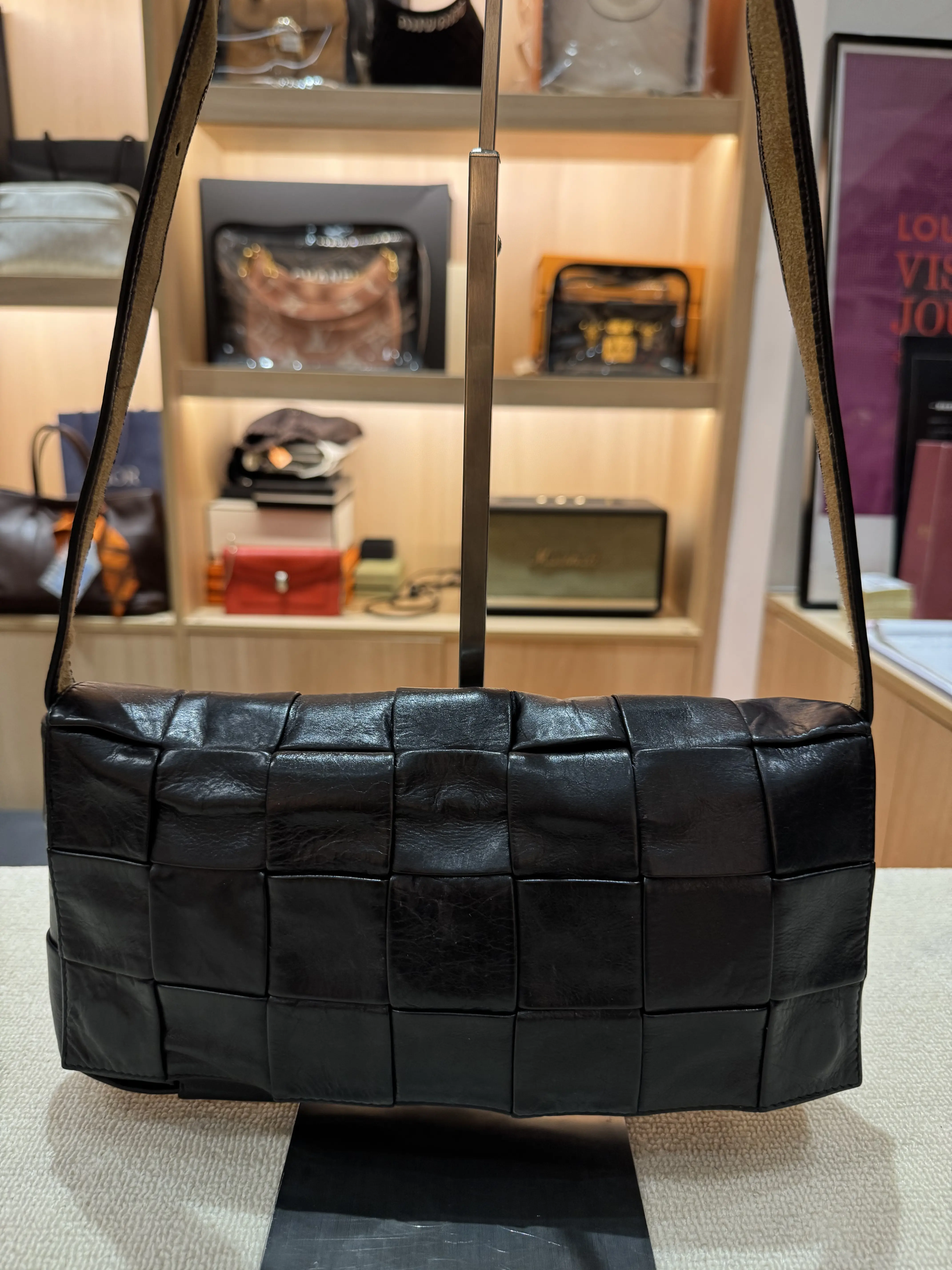 Pre-owned BOTTEGA VENETA Cassette Bag Black Padded