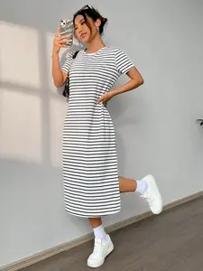 VYNCE Womens Black and White Striped Knitted Short Sleeve Dress Casual Summer Bodycon Mini Dress Chic Daily Spring Outfit