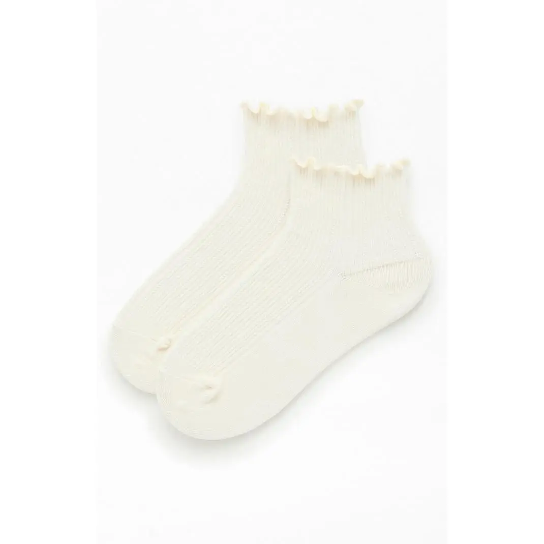 John Galt Women's Ruffle Ribbed Ankle Socks John Galt Women's Ruffle Ribbed Ankle Socks