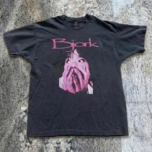 Bjork 90s Tour  Unisex T-shirt