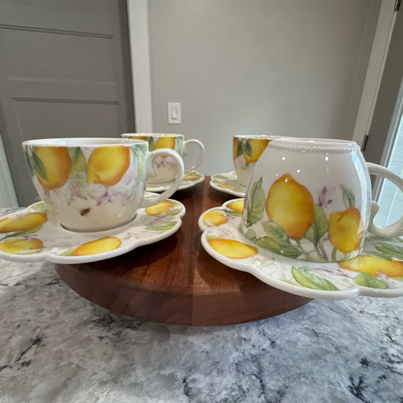 Juego de 8 piezas para te limoncello. Linea Marbella
