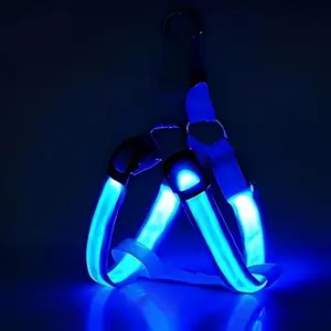LED dog harness suitable for medium to large dogs can improve visibility at night
