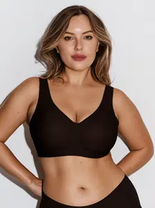 ILARIA Everyday V Bra - Obsidian Seamless Wireless Bra with Light Support