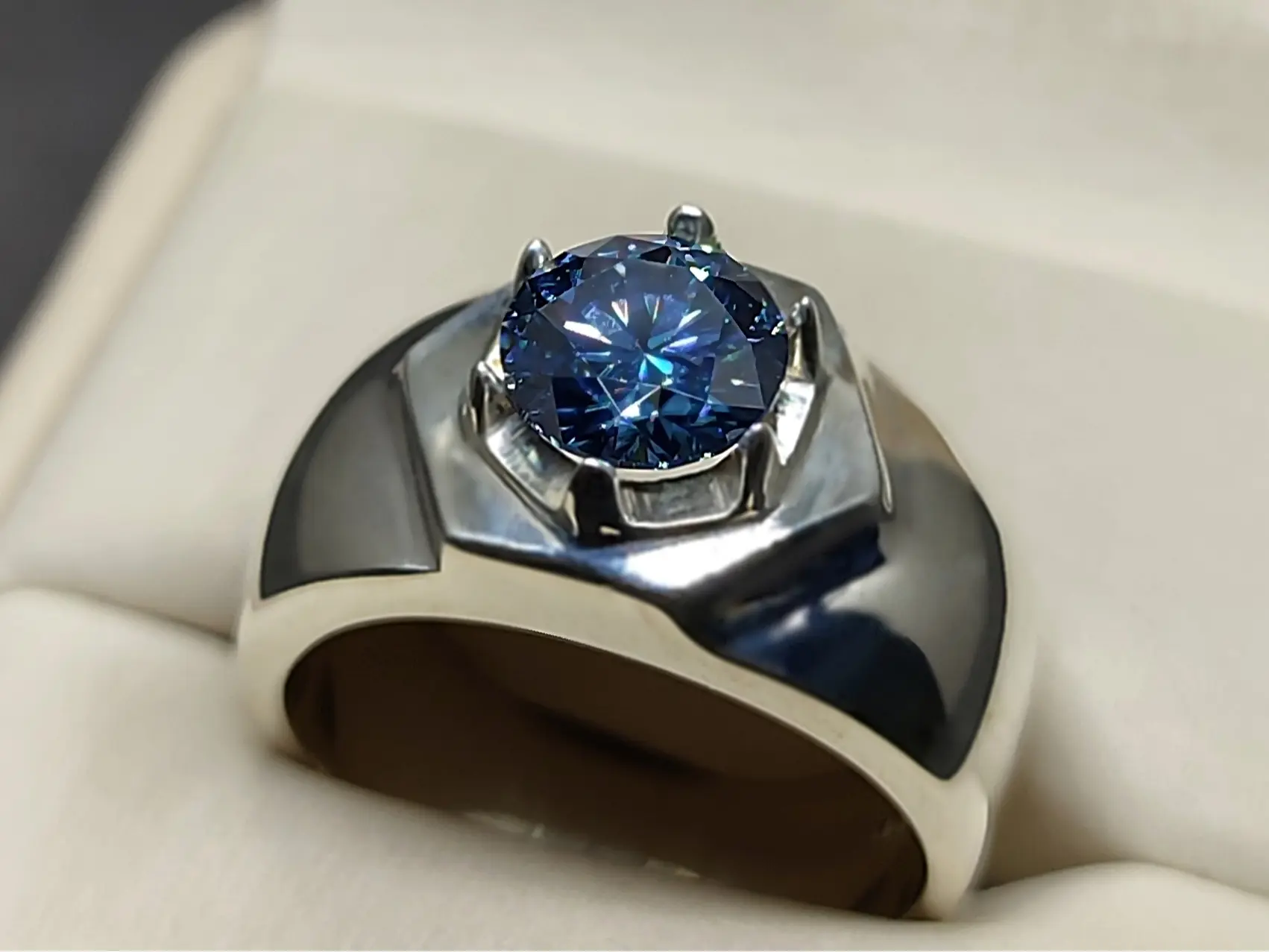 Handmade Sterling Silver 925 Men's Star Shape Ring with 2 Carat Blue Moissanite Diamond