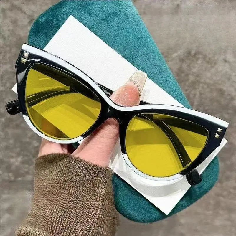 New Fashion Large Frame Night Vision Myopia Glasses Women's INS Style Retro Cat-Eye Anti-Glare Night Driving Glasses 0 To -4.0