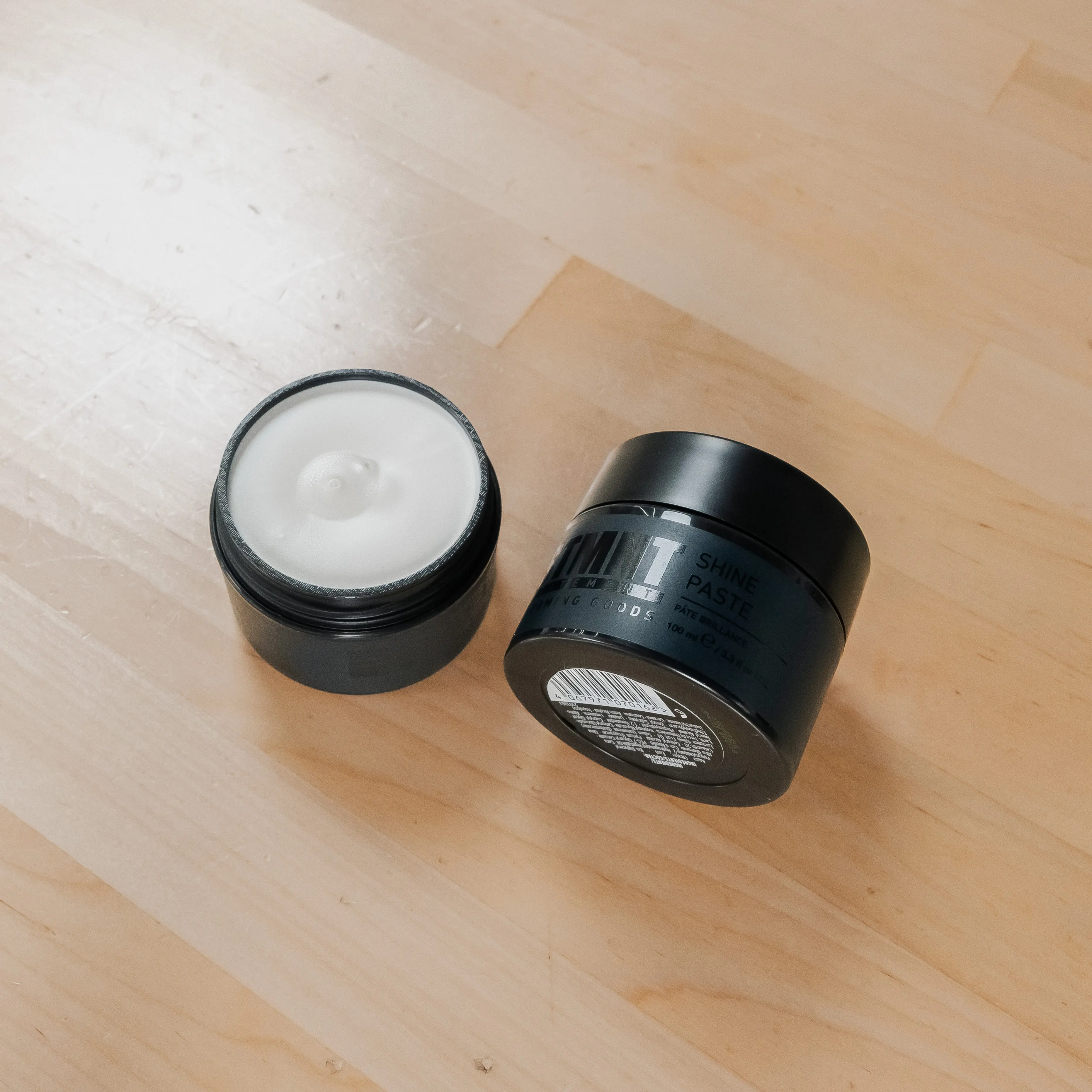 STMNT Grooming Goods Shine Paste | Natural Shine Finish | Strong Control | Non-Greasy Formula