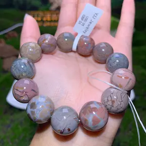 【Alashan cracking pattern stone】(Random shipping)Alashan cracking pattern stone bracelet,Natural texture. If you have any objections, please come to the live stream room to take a look.