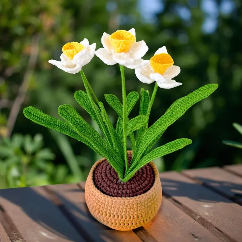 Handmade Crochet Daffodil Pot | Spring Flower Decor | Yellow and White Floral Crochet | Fiber Art Plant | Mother’s Day Gift